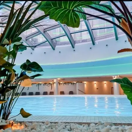 Hanza Tower 24 Jacussi & Pool Apartament